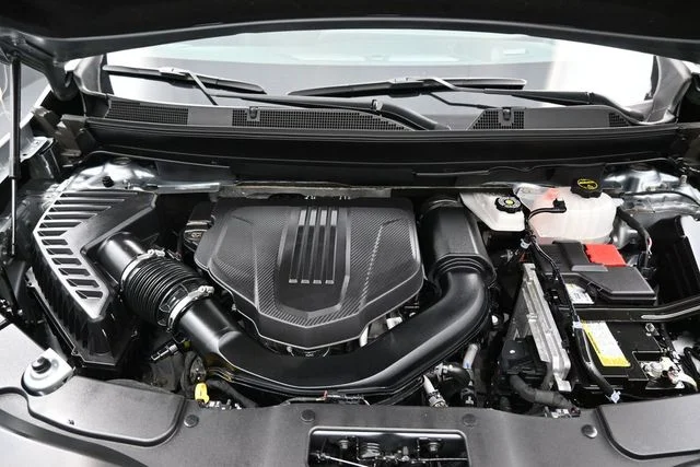 Used 2025 Gray Chevrolet LT image 40