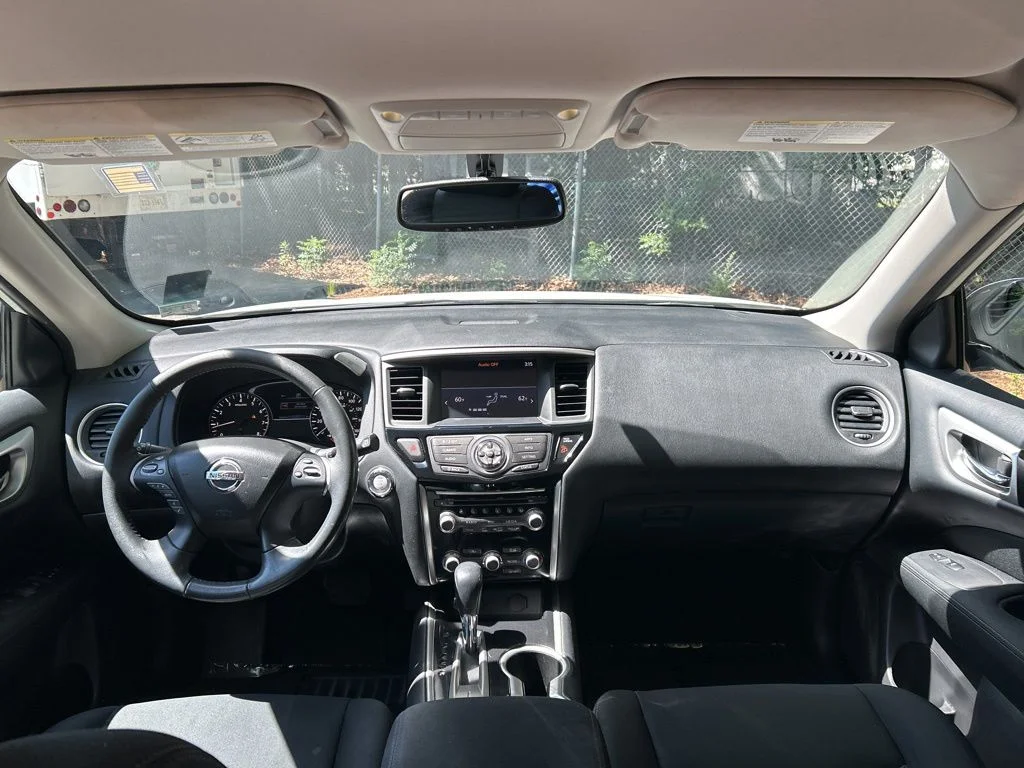 Used 2017 White Nissan SV image 29