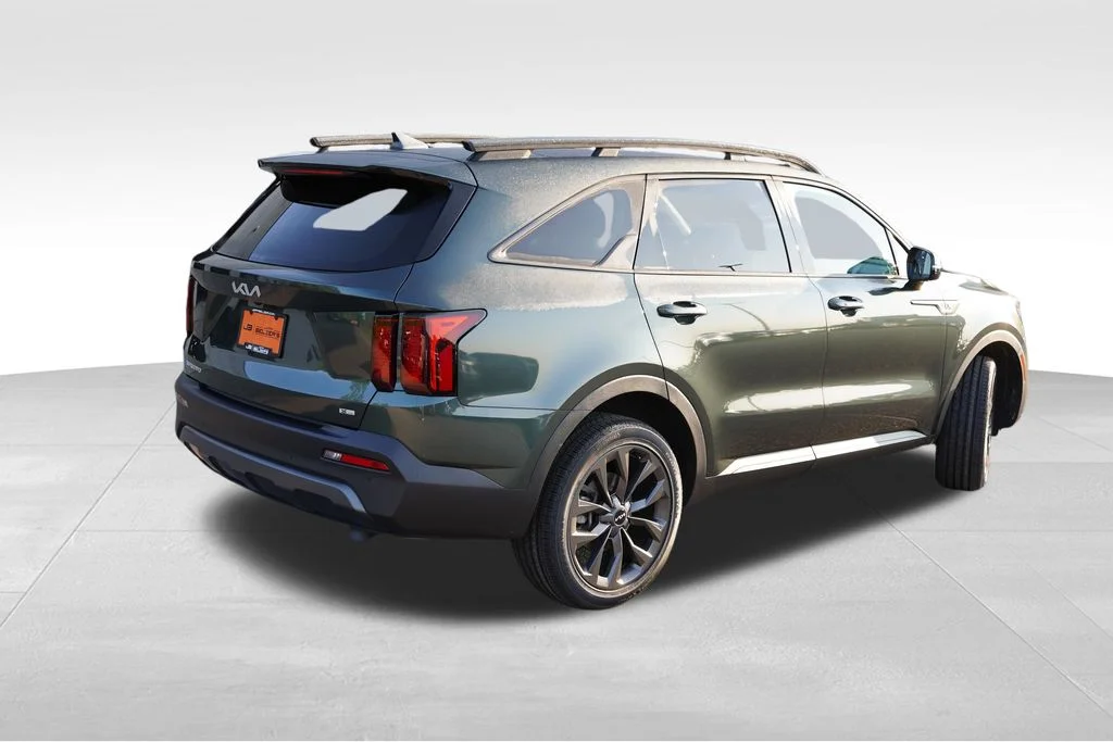 Used 2023 Aruba Green Kia X-Line EX image 5