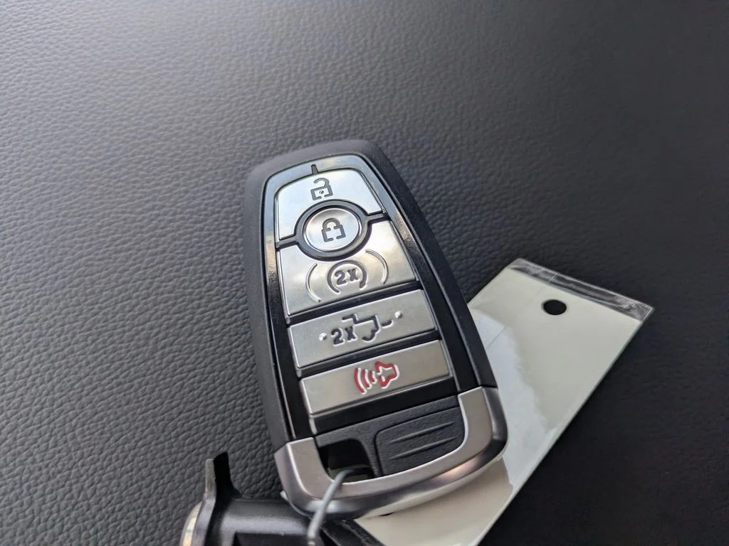 New 2026 Carbonized Gray Metallic Ford Lariat image 33