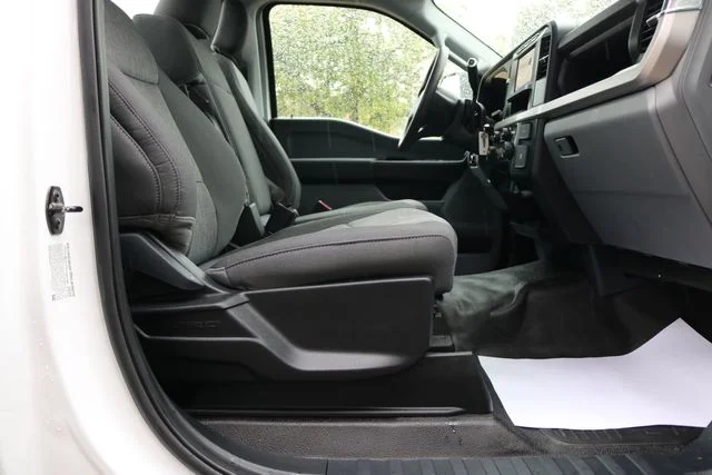 Used 2023 White Ford XL image 27