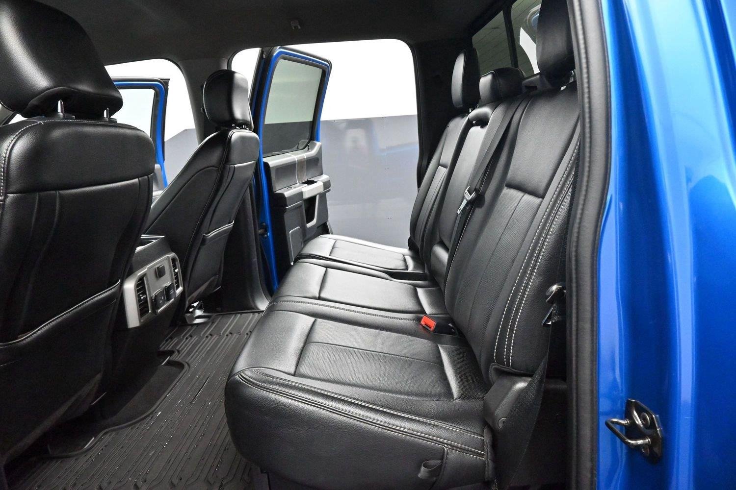 Used 2020 Velocity Blue Ford Lariat image 34