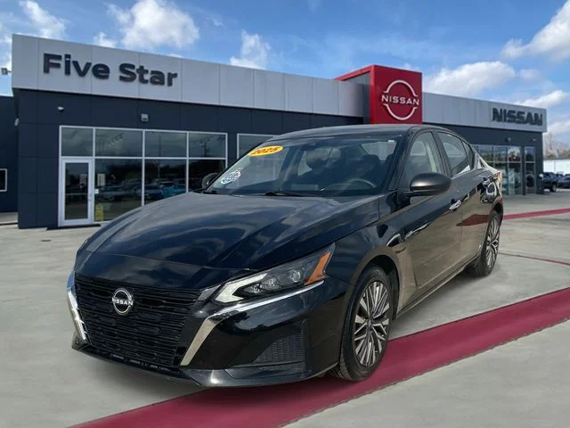 Used 2025 Black Nissan 2.5 SV image 3