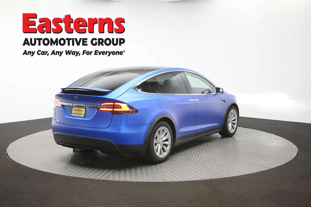 Used 2019 Blue Tesla 75D image 36
