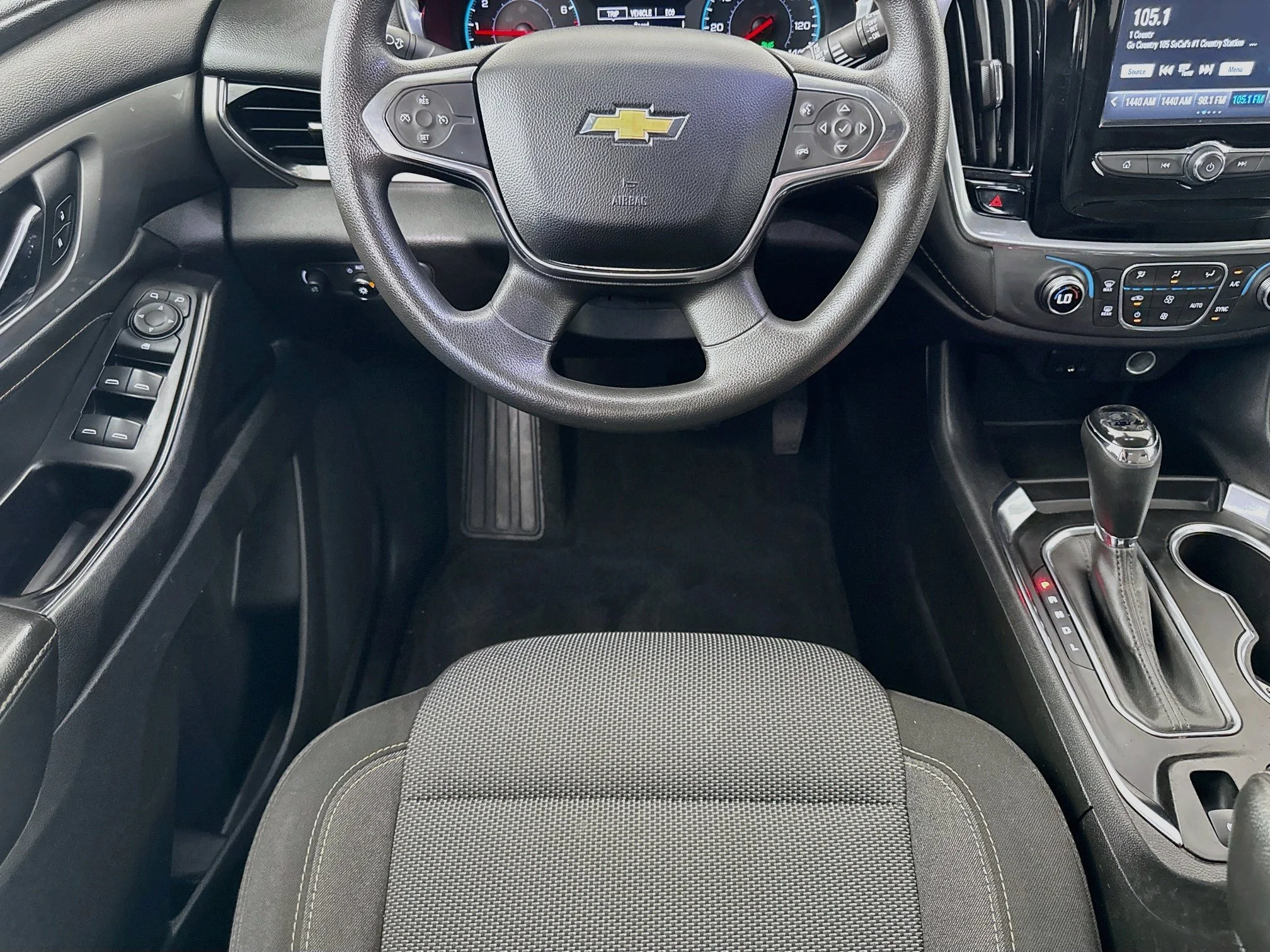 Used 2019 SILVER ICE METALLIC Chevrolet LS image 23