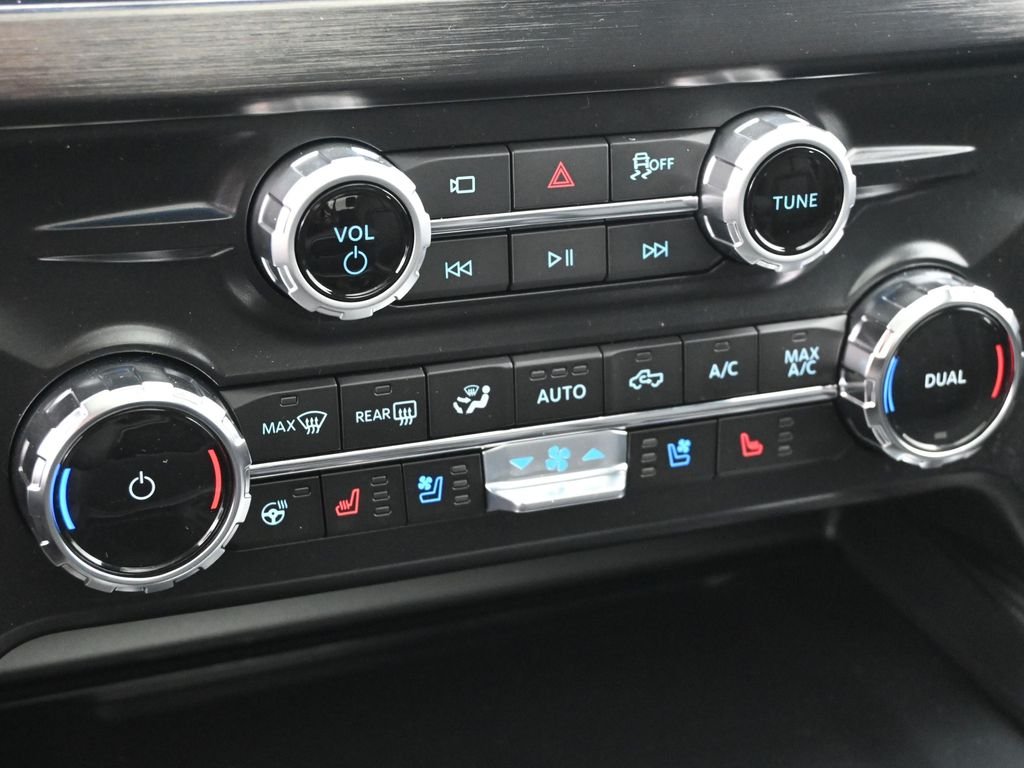 New 2026 Agate Black Metallic Ford Lariat image 17