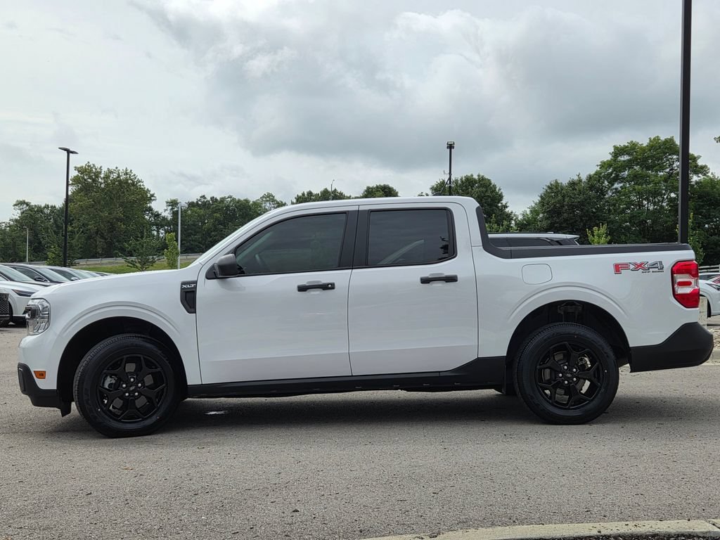 Used 2024 Oxford White Ford XLT image 26