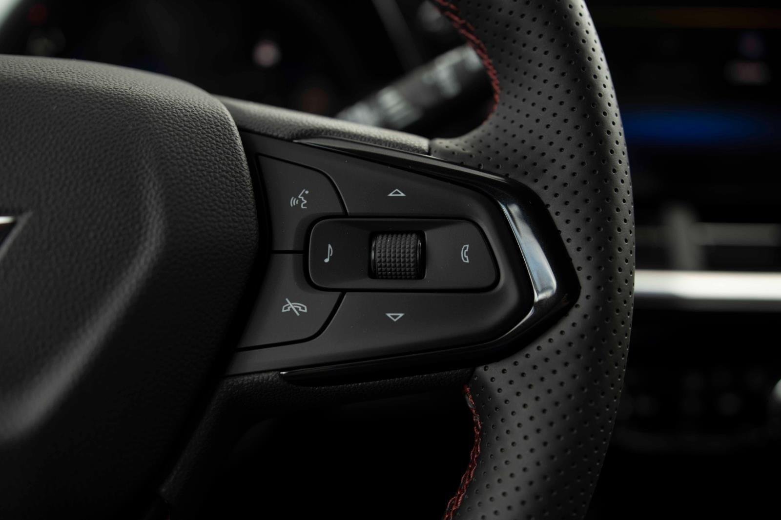 2025 Chevrolet Trax RS - Photo 16