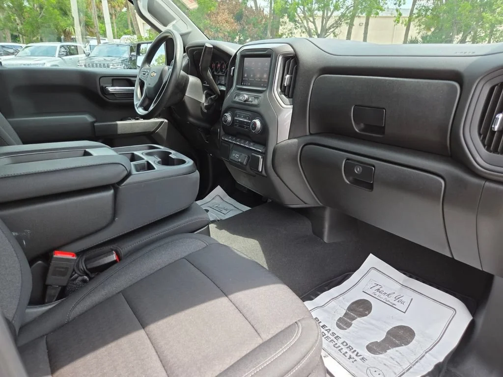 Used 2024 Slate Gray Metallic Chevrolet Custom image 14