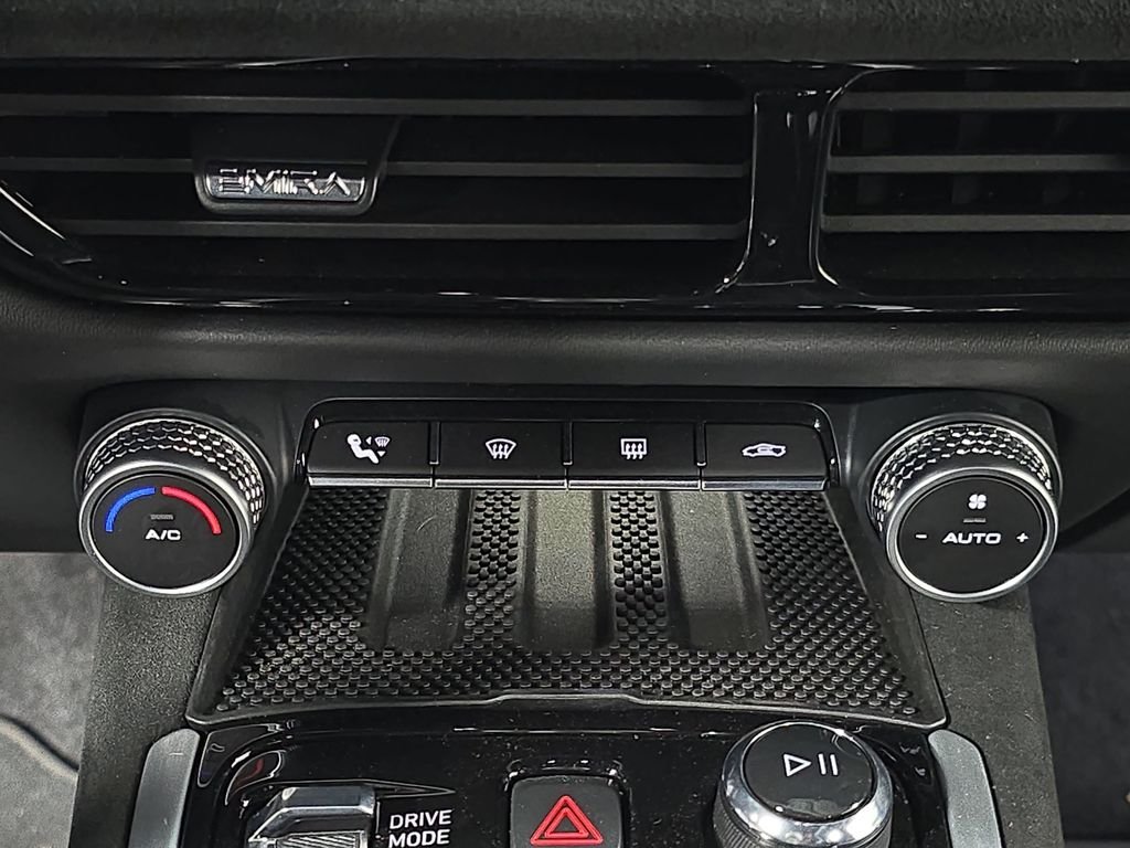 Used 2024  Lotus V6 image 19
