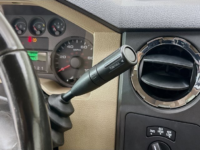 Used 2010 Red Ford  image 15