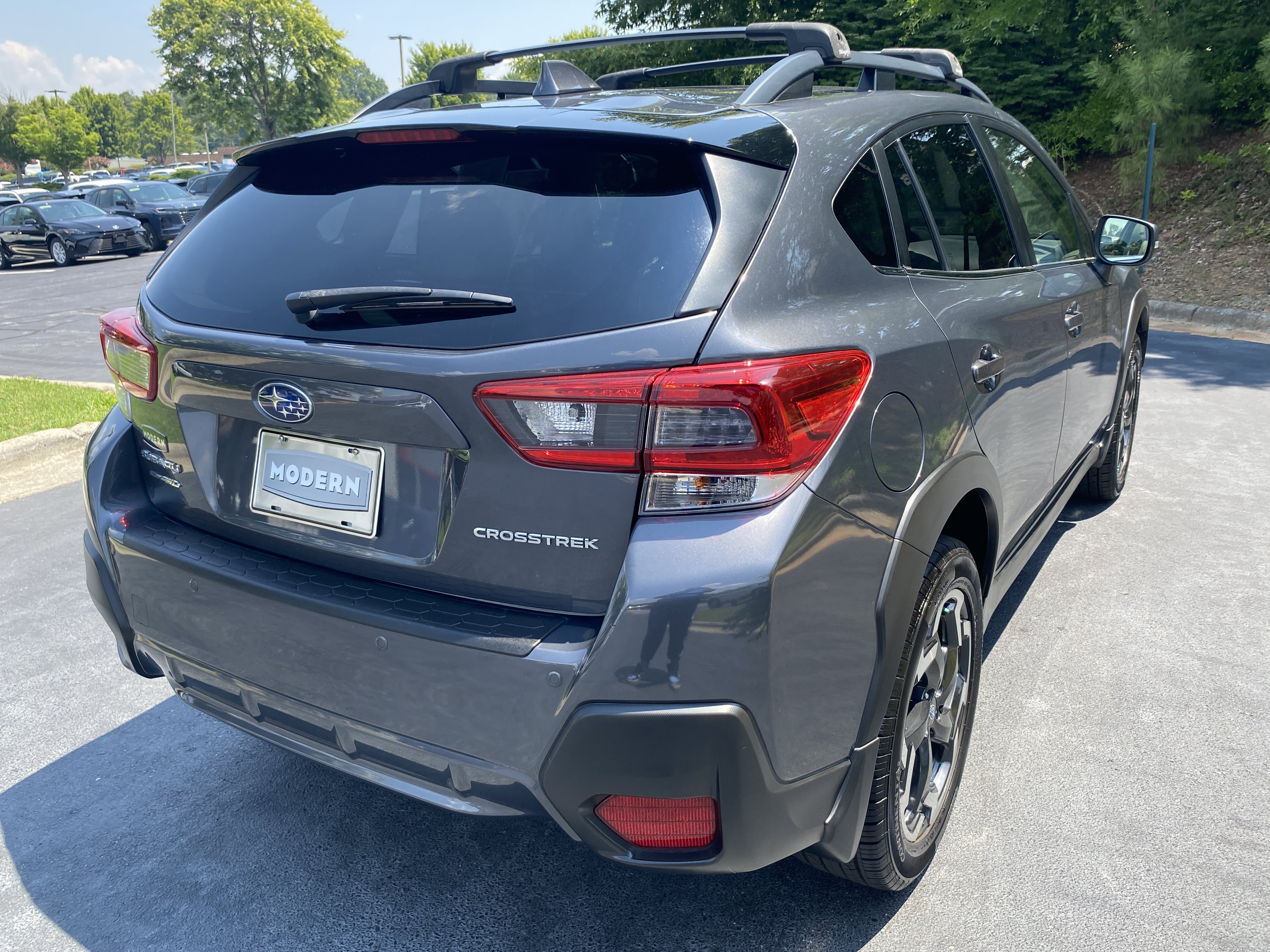 Used 2021 Magnetite Gray Metallic Subaru Limited image 5
