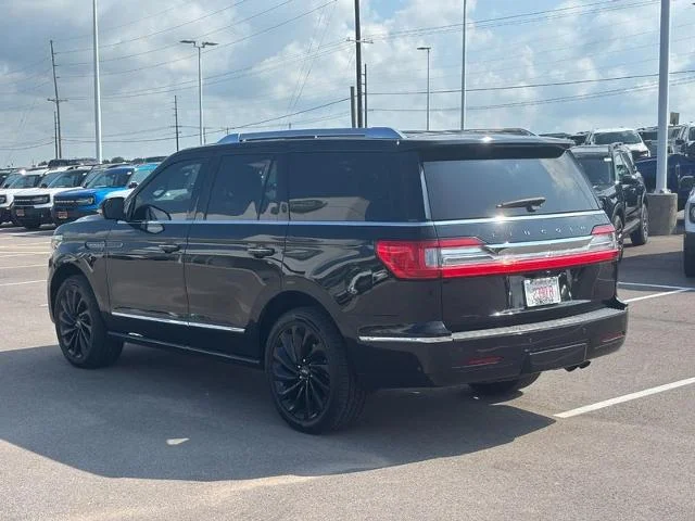 Used 2021 Black Lincoln  image 5