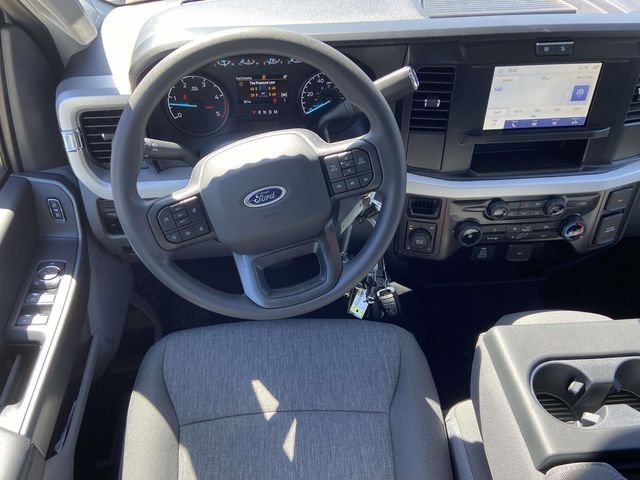 New 2026 Oxford White Ford XL image 10