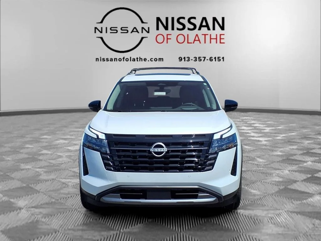 New 2026 Everest White Pearl TriCoat Nissan Platinum image 32