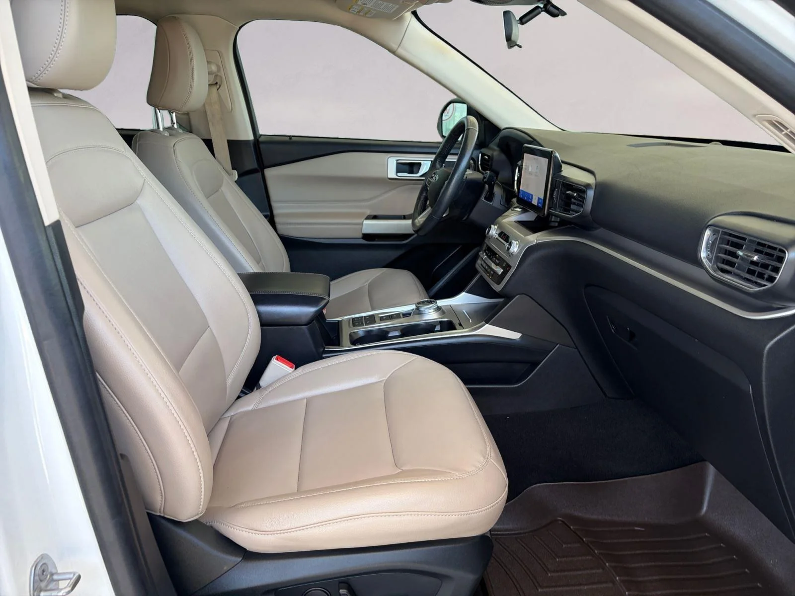 Used 2021 Star White Metallic Tri-Coat Ford XLT image 15