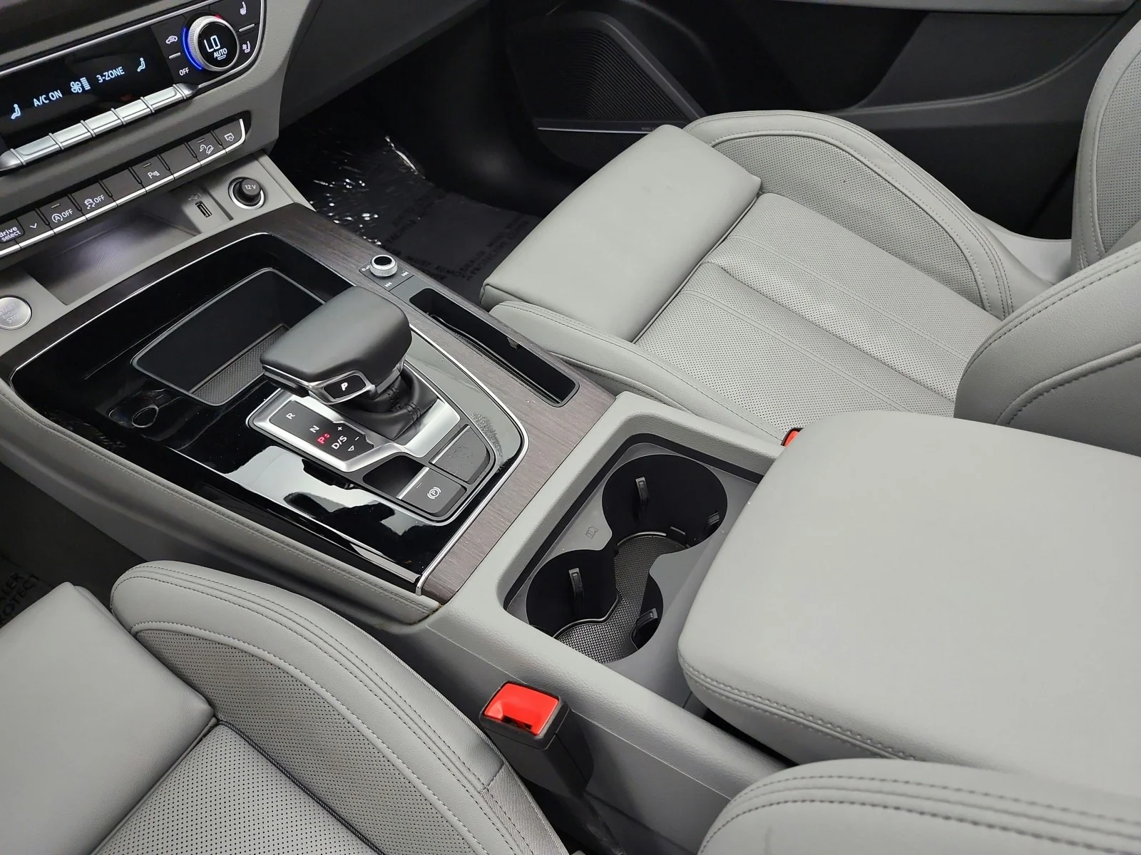 Used 2023 Daytona Gray Pearl Effect Audi S line Premium Plus image 11