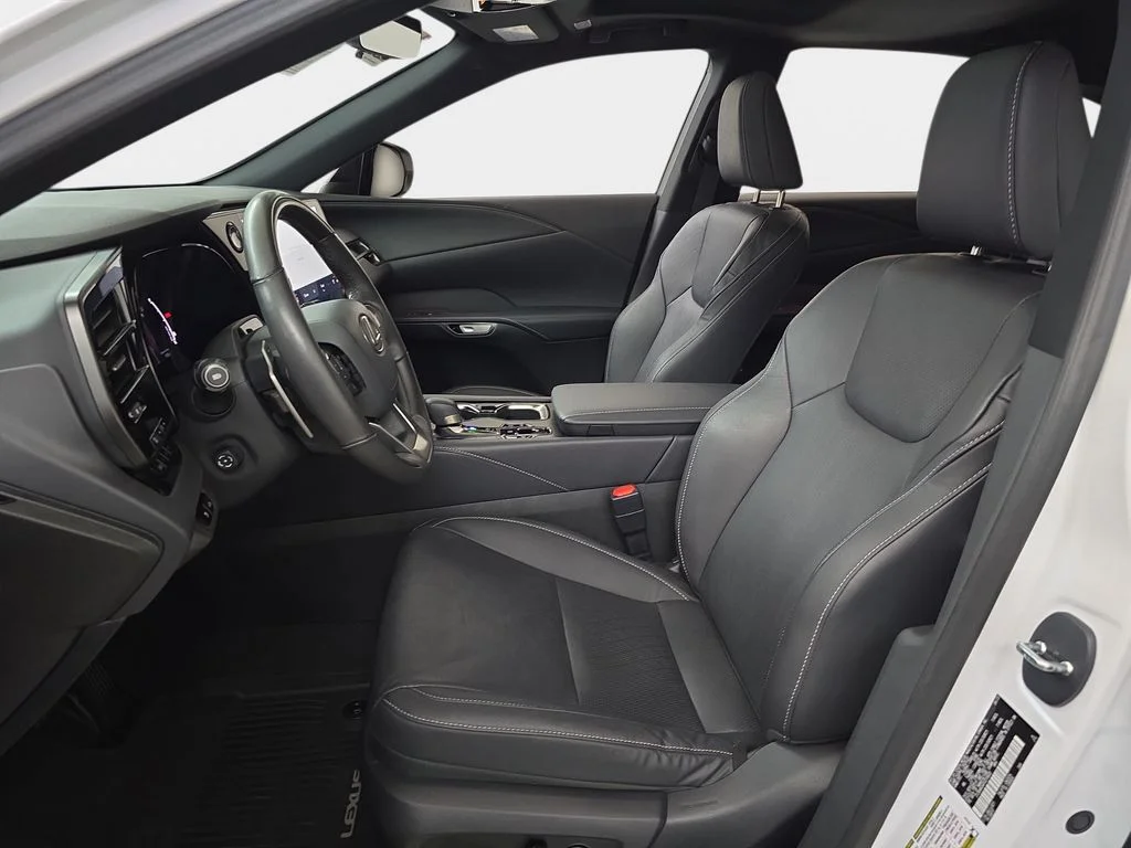 New 2023 White Lexus 350 Premium Plus image 18