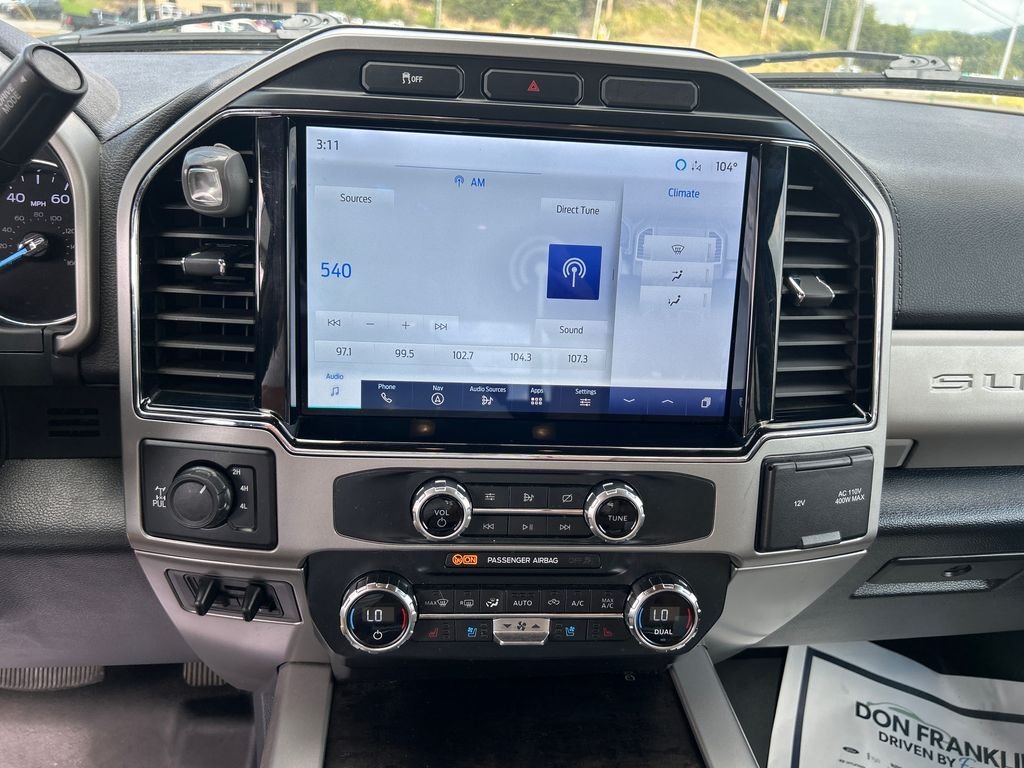 Used 2022 White Ford Lariat image 21