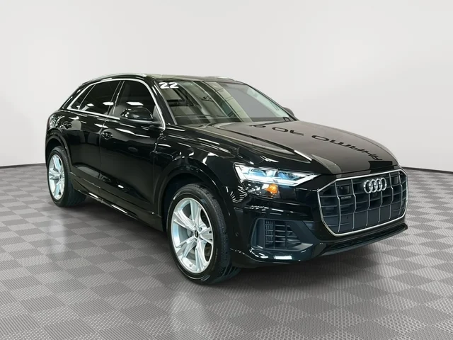 2022 Audi Q8 Premium Plus