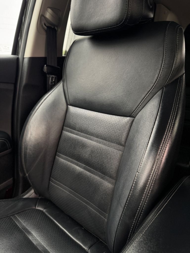 Used 2017 Ebony Black Kia EX image 40