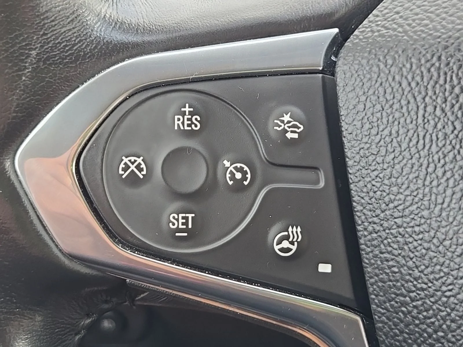 Used 2020 Red Chevrolet High Country image 48