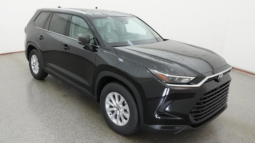 New 2026 Midnight Black Metallic Toyota XLE image 15