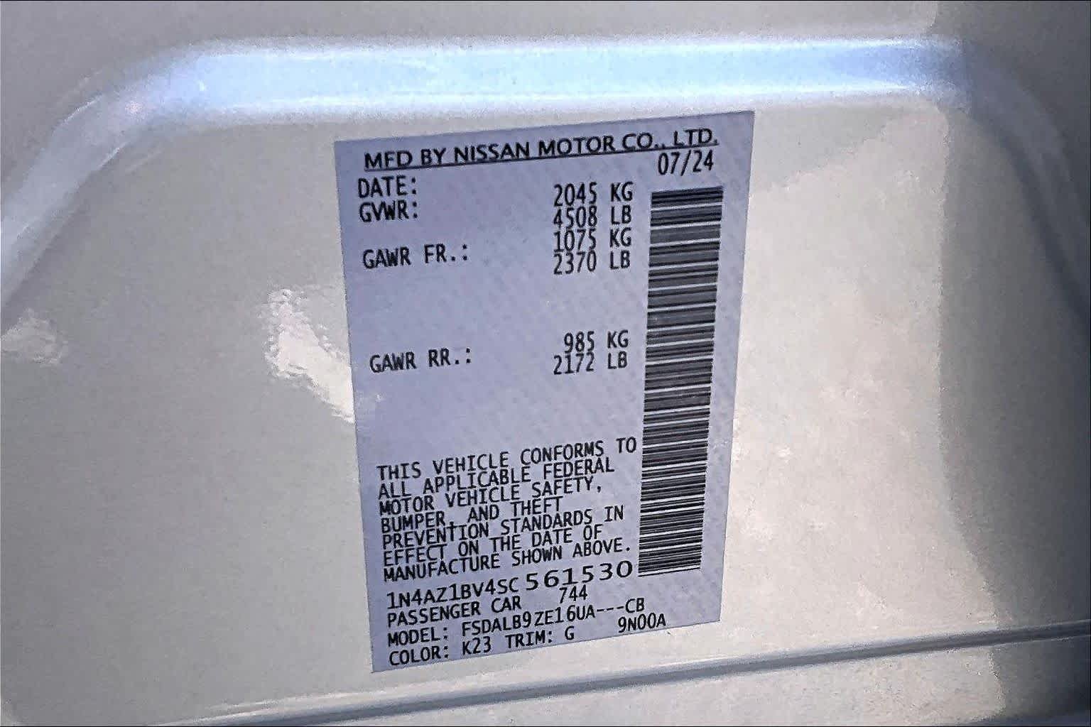 Used 2025 Brilliant Silver Metallic Nissan S image 28