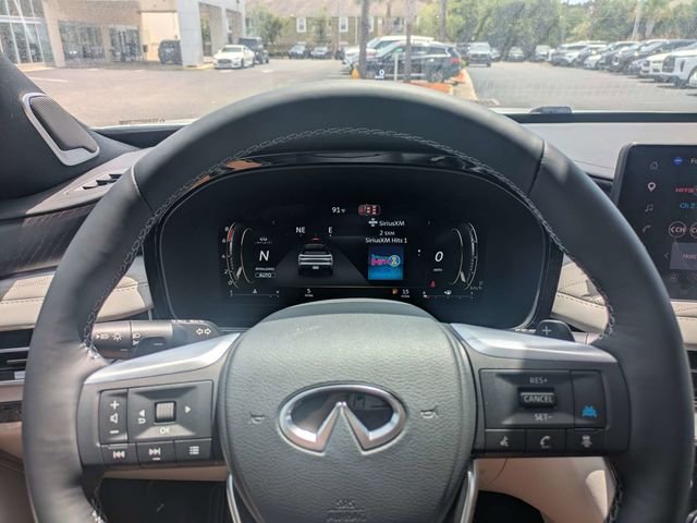 New 2027 2T RAD WHT INFINITI Autograph AWD image 31