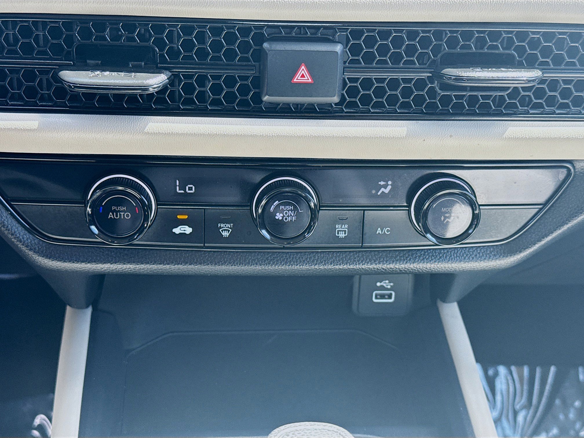 2023 Honda HR-V LX - Photo 14