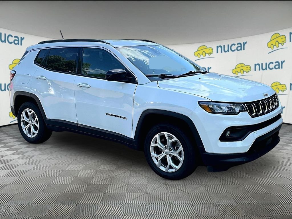 Used 2024 White Jeep Latitude image 1