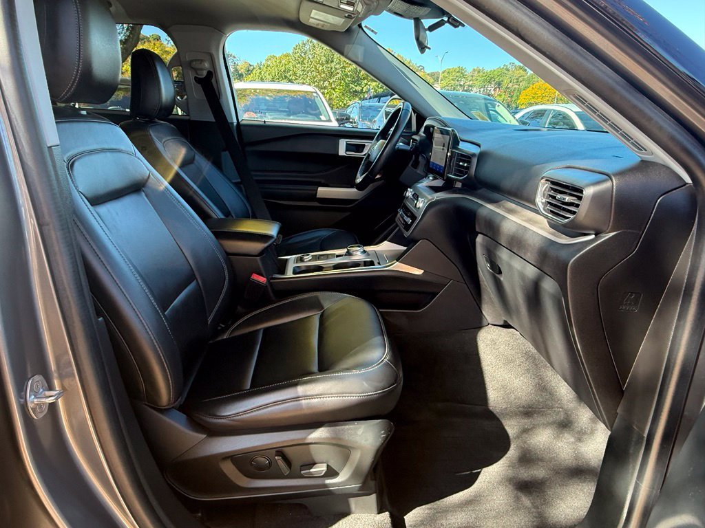 Used 2022 Carbonized Gray Metallic Ford XLT image 30