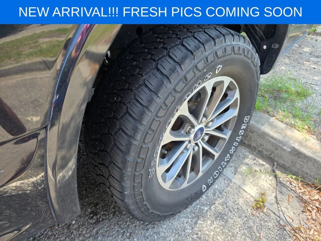 Used 2018 Black Ford XLT image 7