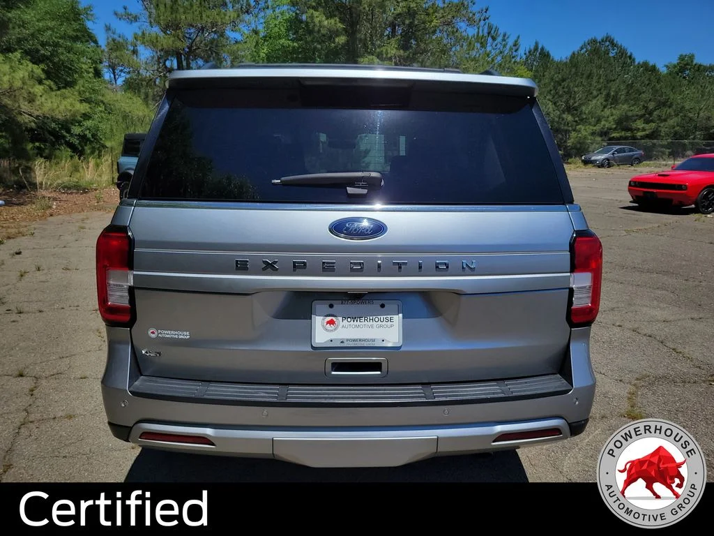 Used 2023 Silver Ford XLT image 4