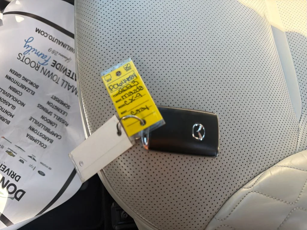 Used 2023 Gray Mazda Signature image 29