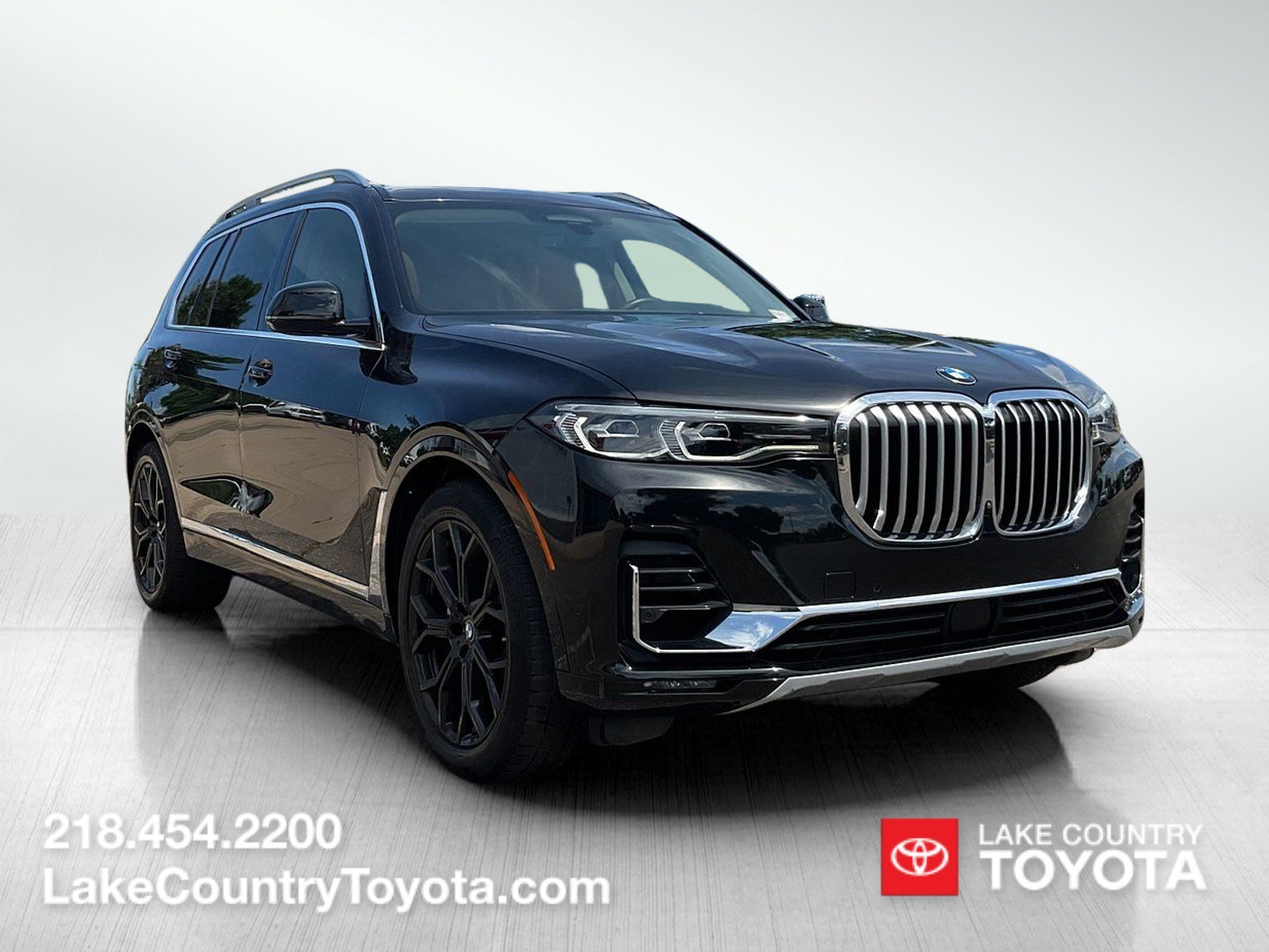 Used 2022 Black BMW xDrive40i image 7