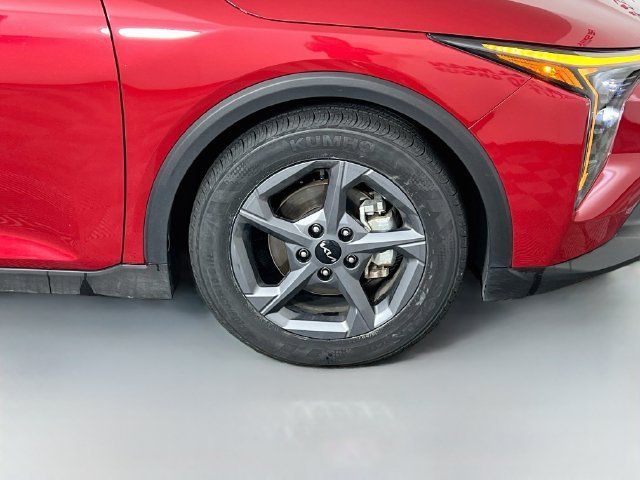 2025 Kia K4 LXS - Photo 35