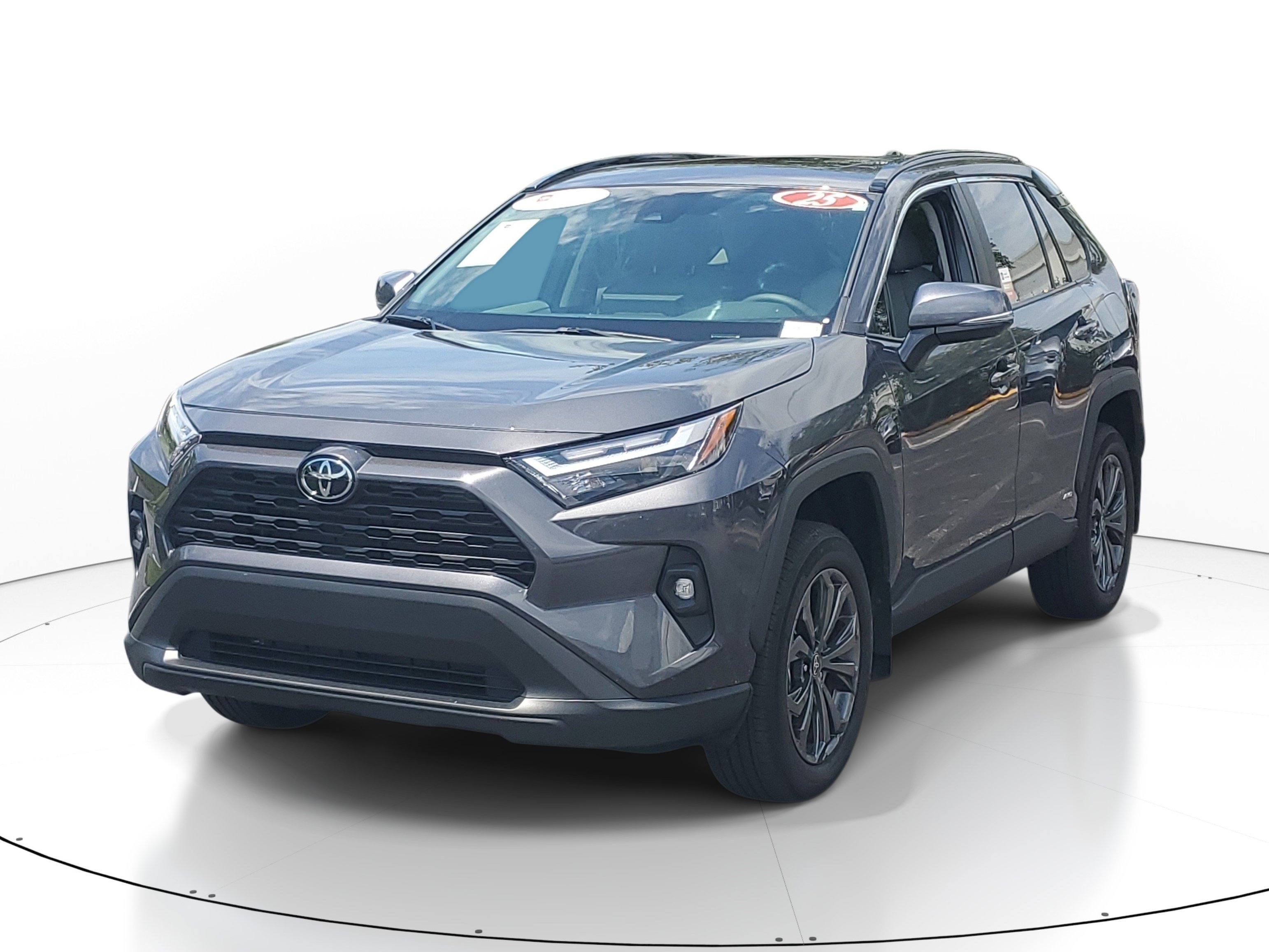 Used 2025 Magnetic Gray Metallic Toyota Hybrid XLE Premium image 2