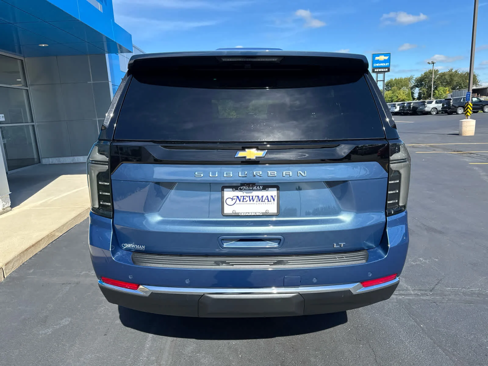 2027 Chevrolet Suburban LT - Photo 9