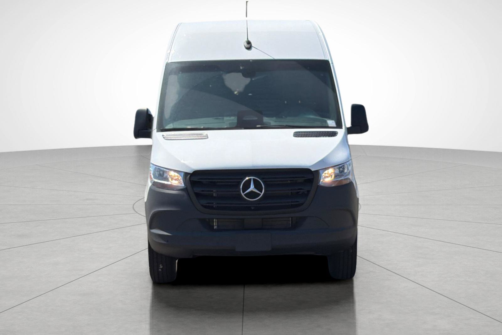 New 2026 Arctic White Mercedes-Benz Cargo 170 WB image 6