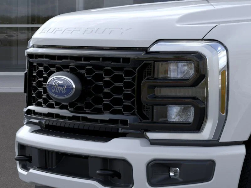 New 2026 Oxford White Ford XL image 17