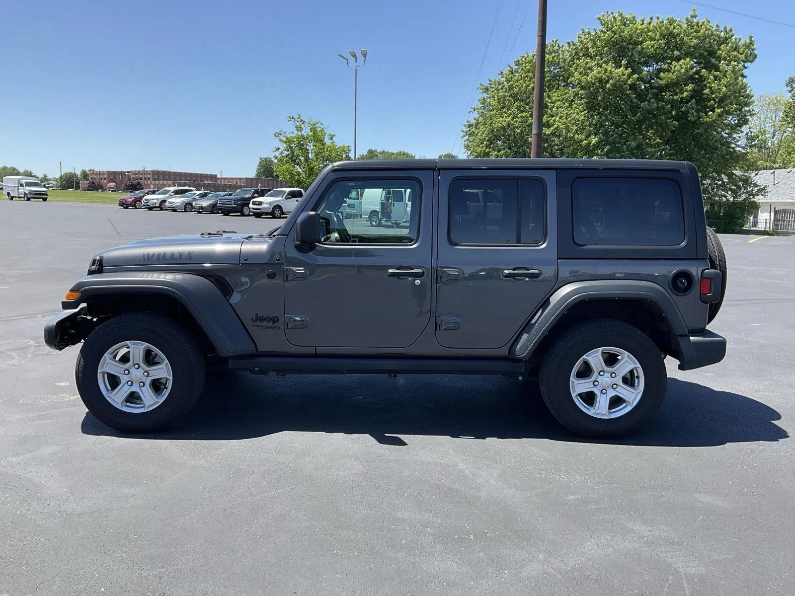 Used 2021 Gray Jeep Unlimited Willys image 7