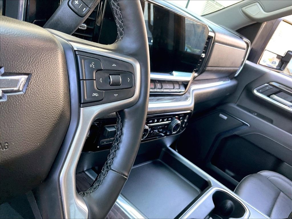 Used 2025 Gray Chevrolet LTZ image 24