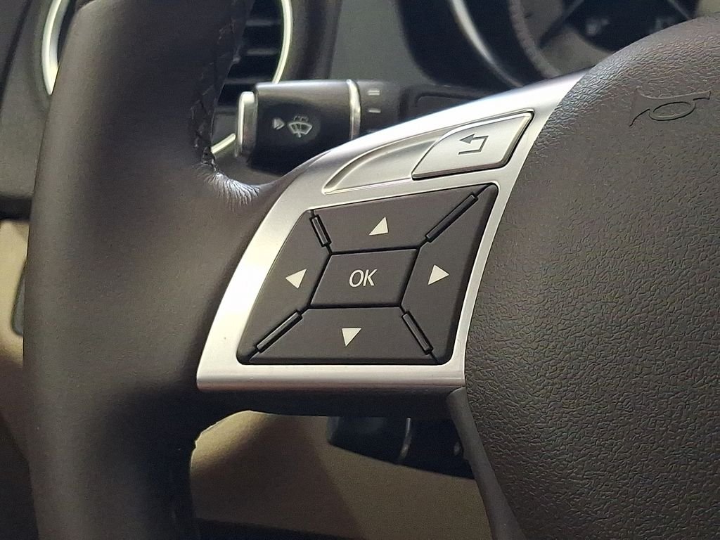 Used 2013 Blue Mercedes-Benz C 300 image 20