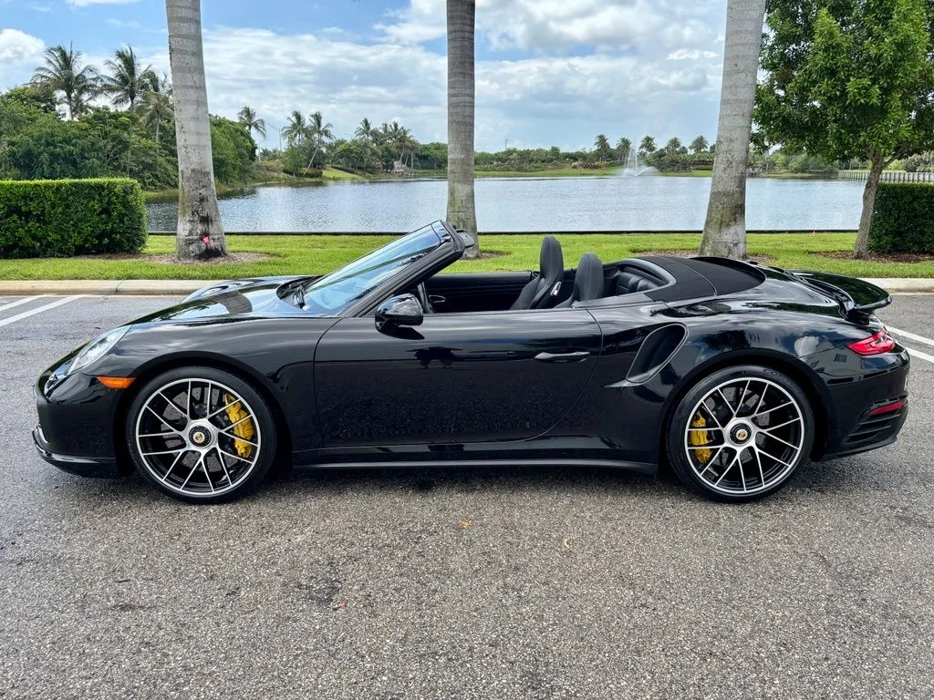 2017 Porsche 911 Turbo - Photo 12
