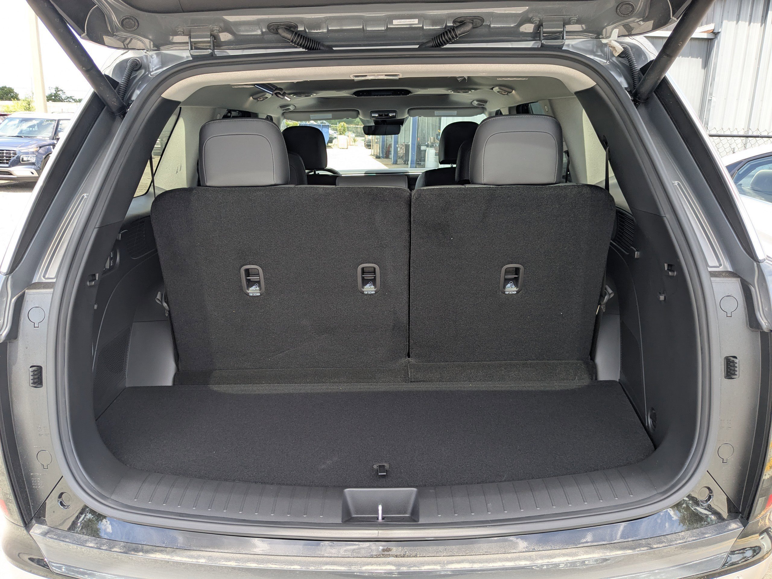 New 2026 Ecotronic Gray Pearl Hyundai Limited FWD image 14