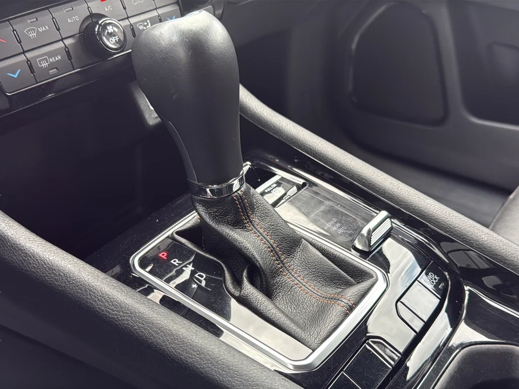 Used 2022 Red Jeep Limited image 22