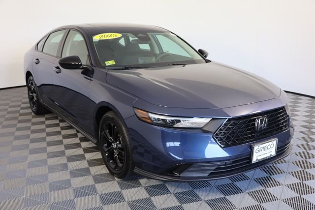 Used 2025 Blue Honda SE image 1