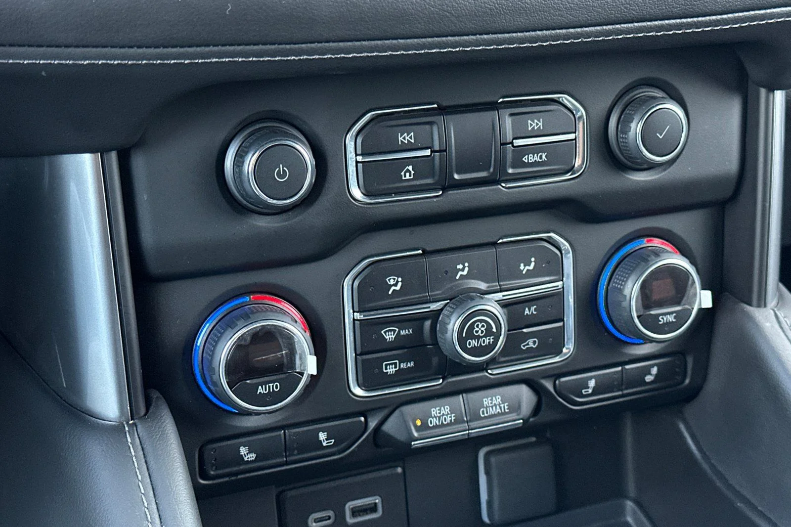 2024 Chevrolet Tahoe LT - Photo 30