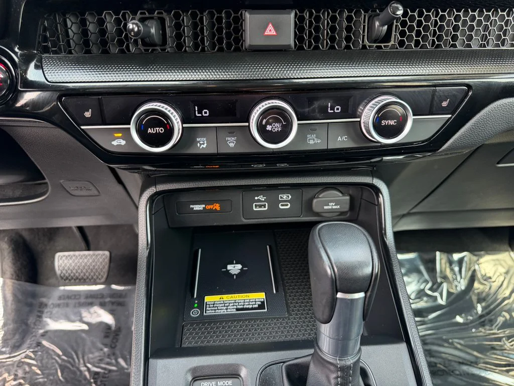 Used 2025 Black Honda EX-L image 17